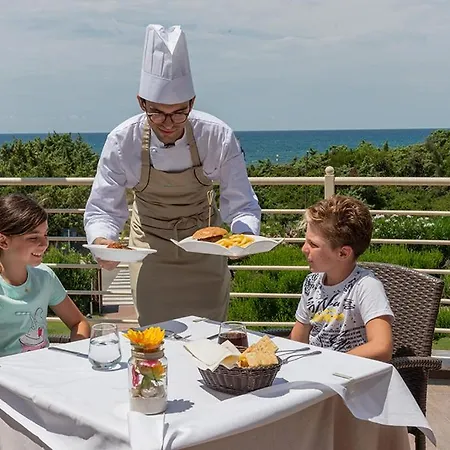Tombolo Talasso Hotel