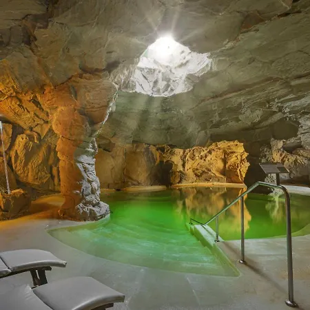 Tombolo Talasso Hotel