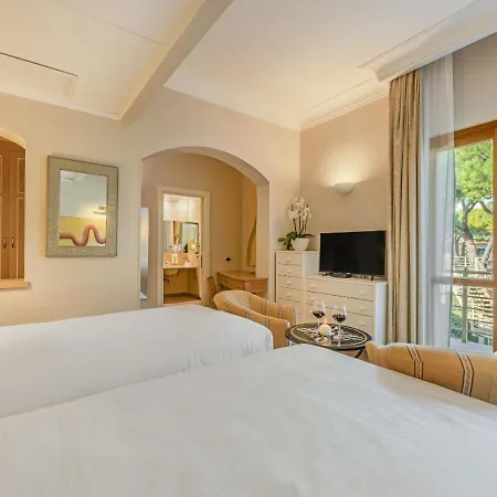 Tombolo Talasso Hotel